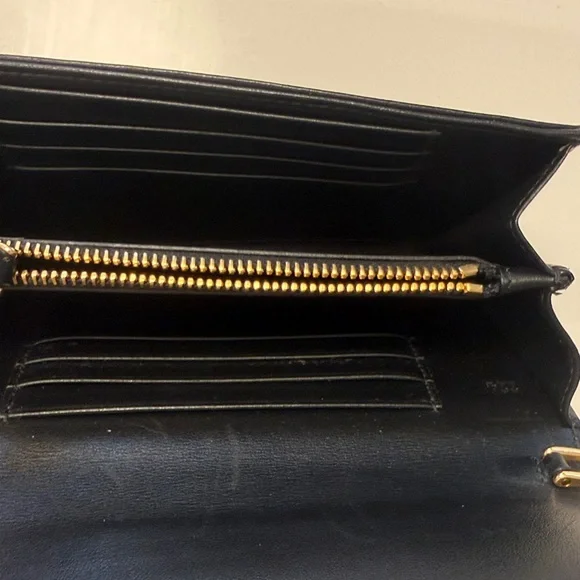 Authentic Prada Black Leather Tri-Fold Wallet - Picture 5 of 8
